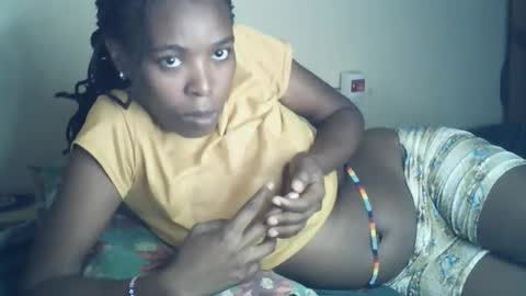 sexxy_curvy23 online show from 06-03-26, 12:24