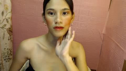 Snapshot of sexxy_dahlia chatting on 04-25-26, 06:49 Dahlia online show from 04-25-26, 06:49