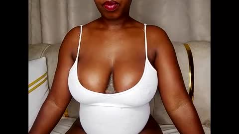 Gee  Independent Model online show from 02-18-26, 08:54