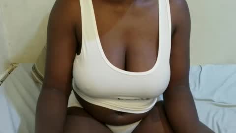 sexxy_maya1 online show from 05-05-26, 12:13
