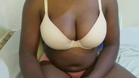 sexxy_maya1 online show from 05-14-26, 09:54