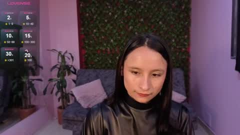 Ailin online show from 06-17-26, 10:50