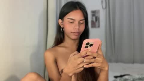 Snapshot of sexy_alexa17 chatting on 04-20-26, 05:37 sexy_alexa17 online show from 04-20-26, 05:37