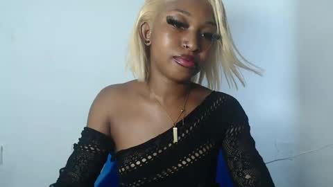 sexy_bluey247 online show from 04-23-26, 03:58