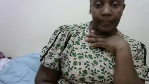 Sweet Dee online show from 05-25-26, 05:24