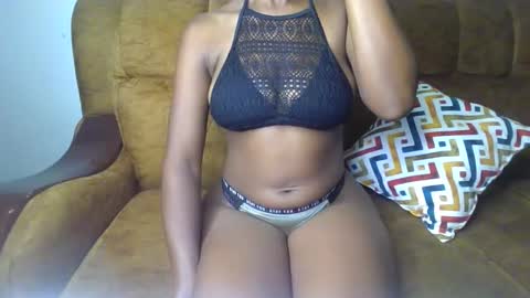 Ellahh online show from 05-12-26, 01:58