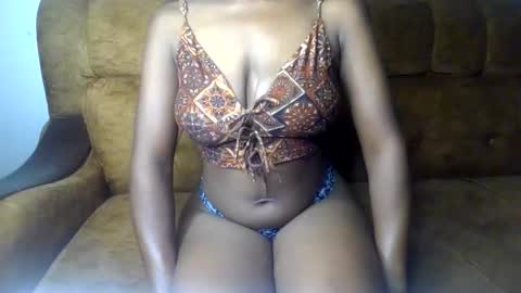 Ellahh online show from 05-26-26, 01:01