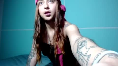 Snapshot of sexy_foxx_ chatting on 07-04-26, 04:40 Antonella online show from 07-04-26, 04:40