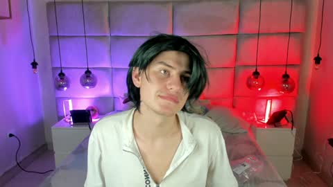 Dereck Martinez online show from 12-10-24, 11:43