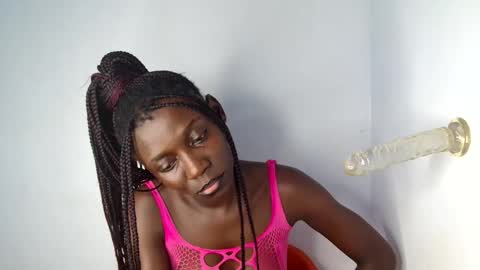 lily online show from 10-12-25, 11:04