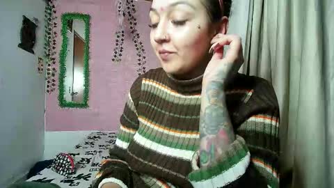 sexy lolas online show from 01-14-26, 04:51