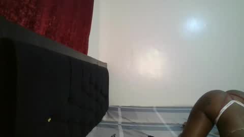 sexy_maya2 online show from 07-10-26, 05:45