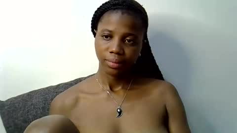 Snapshot of sexy_mayah64 chatting on 06-06-26, 06:40 sexy_mayah64 online show from 06-06-26, 06:40