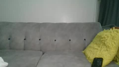 milky online show from 03-23-26, 10:47