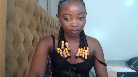 Snapshot of sexy_mistress5 chatting on 04-15-26, 07:10 sexy online show from 04-15-26, 07:10