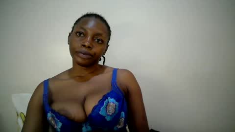 Snapshot of sexy_muna2 chatting on 06-22-26, 03:25 sexy_muna2 online show from 06-22-26, 03:25