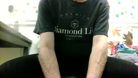 Snapshot of sexy_white_daddy chatting on 03-07-26, 08:33 Daddy online show from 03-07-26, 08:33