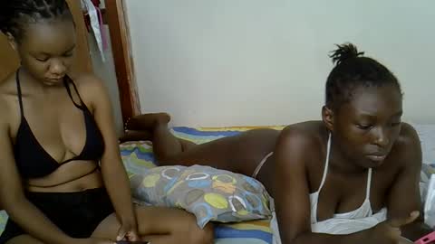 Im Zola online show from 05-17-26, 07:32