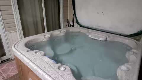 Snapshot of sexyandstoned420 chatting on 10-13-25, 07:08 Kali Brent online show from 10-13-25, 07:08