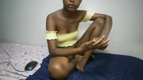 Snapshot of sexyasspetitte_ chatting on 01-10-25, 03:07 sexyasspetitte_ online show from 01-10-25, 03:07
