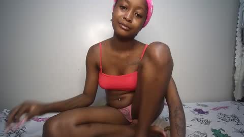 Snapshot of sexyasspetitte_ chatting on 02-06-25, 12:54 sexyasspetitte_ online show from 02-06-25, 12:54