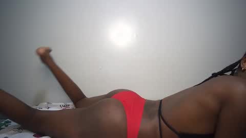 Snapshot of sexyasspetitte_ chatting on 02-07-25, 10:52 sexyasspetitte_ online show from 02-07-25, 10:52
