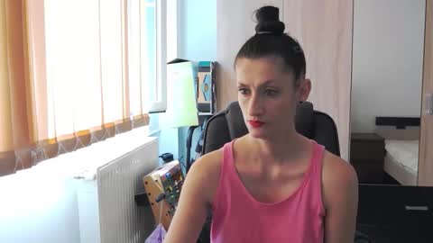 Snapshot of sexybeeaa chatting on 05-29-26, 07:50 SexyBea online show from 05-29-26, 07:50