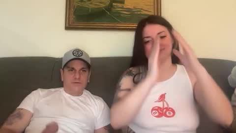 sexycouple41110 online show from 03-05-26, 06:26