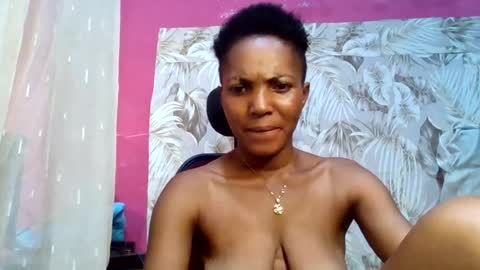 Snapshot of sexydoll32 chatting on 06-18-26, 10:03 sexydoll32 online show from 06-18-26, 10:03