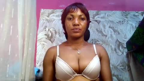 Snapshot of sexydoll32 chatting on 06-21-26, 10:56 sexydoll32 online show from 06-21-26, 10:56