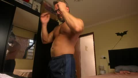 chris online show from 04-09-26, 04:34