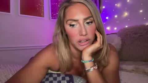 Ashley Love online show from 05-25-26, 01:06