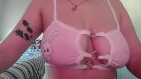 Snapshot of sexyjessicavega chatting on 05-02-26, 08:25 sexyjessicavega online show from 05-02-26, 08:25