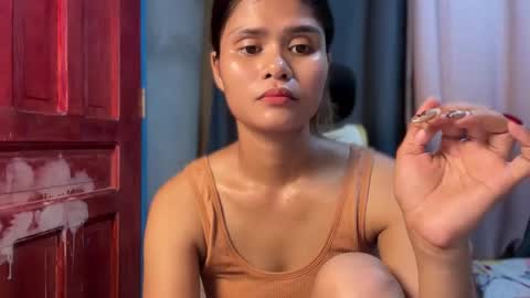 Snapshot of sexylady_pinayx chatting on 06-09-26, 12:28 Call me Bea online show from 06-09-26, 12:28