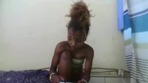 Elania online show from 04-26-26, 07:28