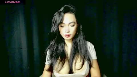 Snapshot of sexymariafoxx chatting on 06-11-26, 12:32 MariaFoxx online show from 06-11-26, 12:32