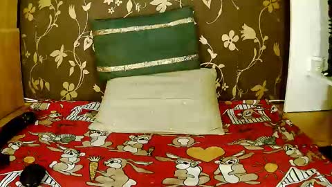 Snapshot of sexymayagold chatting on 03-09-26, 07:23 Squirty Maya Gold online show from 03-09-26, 07:23