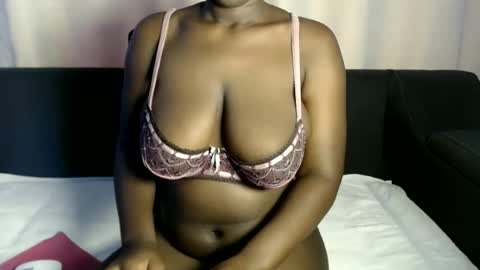 Sexy Melanin online show from 06-18-26, 07:52