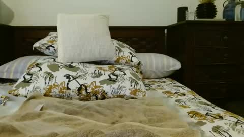 Snapshot of sexymiya18 chatting on 03-14-26, 03:34 Miya online show from 03-14-26, 03:34