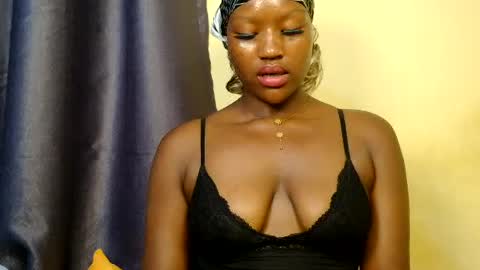 sexyroznnah online show from 06-14-26, 12:07