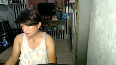 Snapshot of sexyseductionxx chatting on 06-01-26, 01:24 carl online show from 06-01-26, 01:24