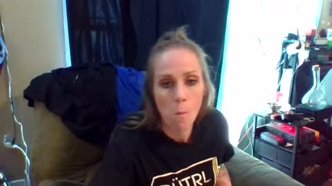 sexytillygurl online show from 06-15-26, 04:53