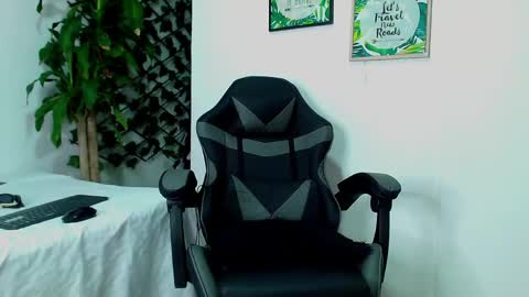 Snapshot of sexytommy_ chatting on 05-09-26, 02:28 sexytommy_ online show from 05-09-26, 02:28