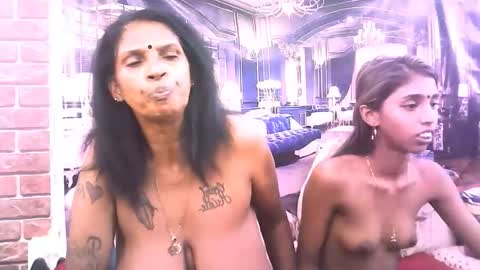 sexyva4u2luv online show from 12-17-25, 09:37