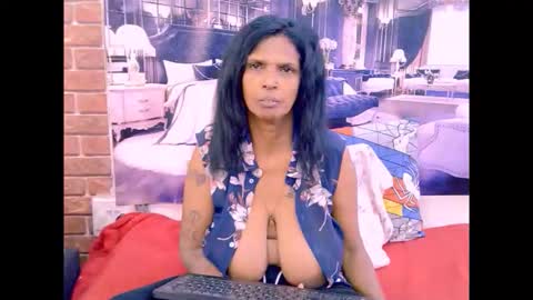sexyva4u2luv online show from 05-07-26, 06:57