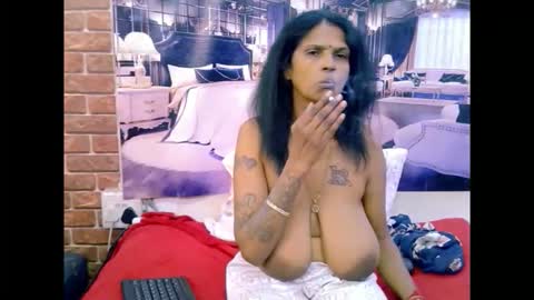 sexyva4u2luv online show from 05-17-26, 10:44
