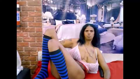 sexyva4u2luv online show from 05-26-26, 05:58
