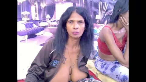 Snapshot of sexyva4u2luv chatting on 06-28-26, 12:27 sexyva4u2luv online show from 06-28-26, 12:27