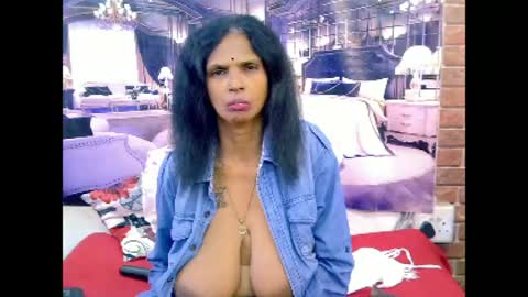 Snapshot of sexyva4u2luv chatting on 06-30-26, 11:39 sexyva4u2luv online show from 06-30-26, 11:39