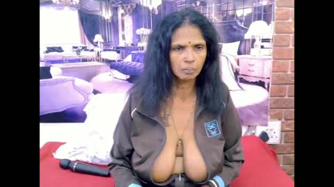 Snapshot of sexyva4u2luv chatting on 07-02-26, 05:35 sexyva4u2luv online show from 07-02-26, 05:35